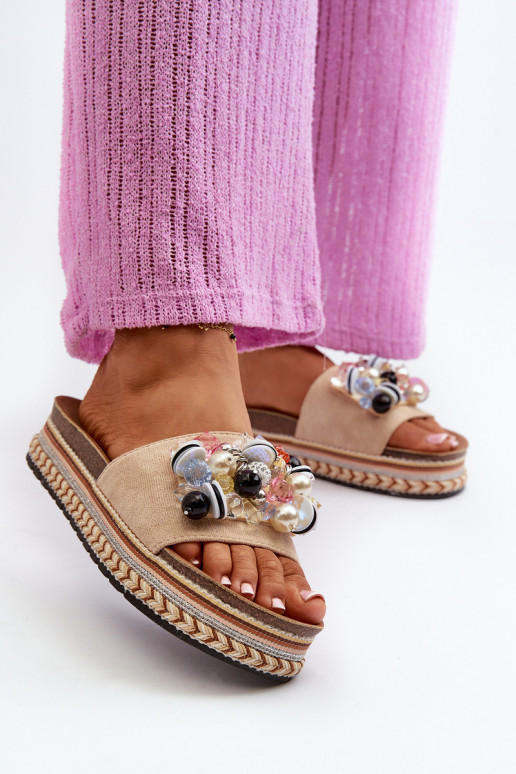 Chanclas de mujer con plataforma con bonitos detalles S.Barski HY077 beige