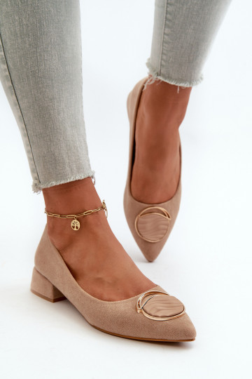 Zapatos con tacón bajo Z confeccionados en ante ecológico S.Barski KV27-037 color beige