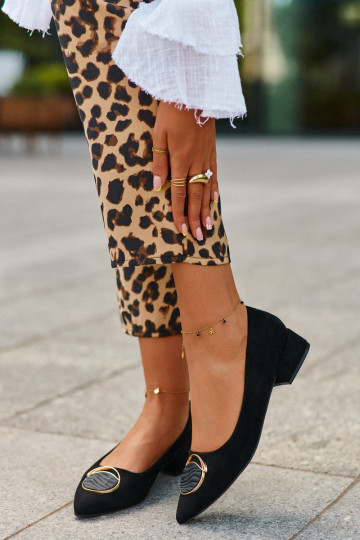 Zapatos con tacón bajo Z fabricados en ante ecológico S.Barski KV27-037 color negro