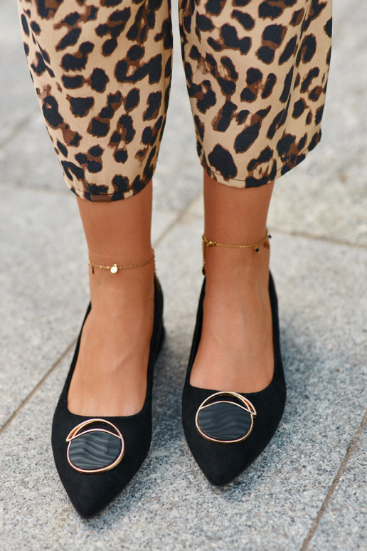 Zapatos con tacón bajo Z fabricados en ante ecológico S.Barski KV27-037 color negro Zapatos con tacón bajo Z fabricados en ante ecológico S.Barski KV27-037 color negro