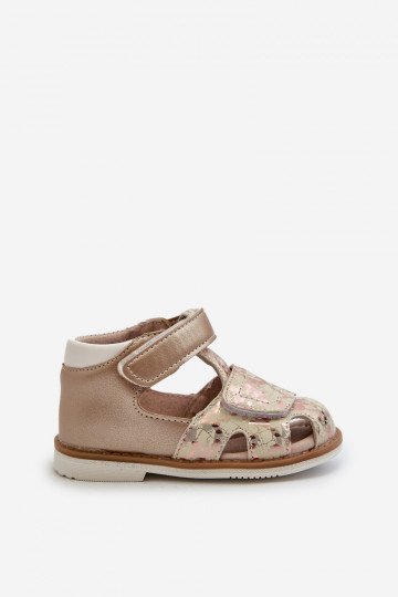 Sandalias infantiles estampadas con cierre adhesivo en color dorado Maellita 2