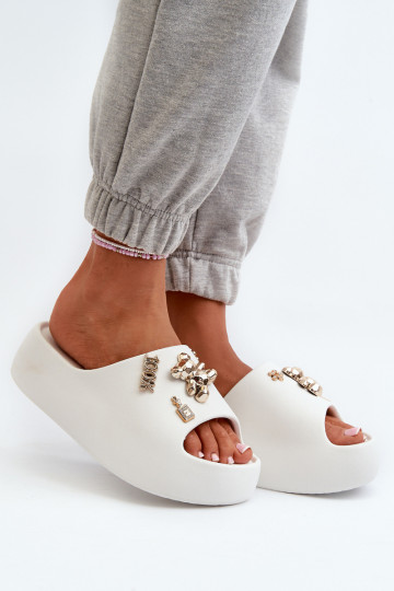 Pantuflas de mujer Lengwa Pantuflas ligeras con bonitos detalles en color blanco Orchia