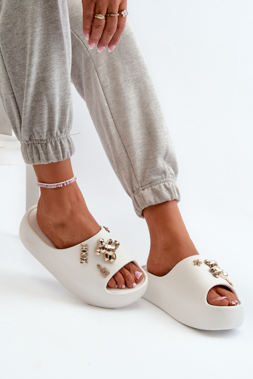 Pantuflas de mujer Lengwa Pantuflas ligeras con bonitos detalles en color blanco Orchia Pantuflas de mujer Lengwa Pantuflas ligeras con bonitos detalles en color blanco Orchia