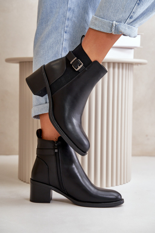 Botas de mujer calentitas con tacón con hebillas en negro Nevillira Botas de mujer calentitas con tacón con hebillas en negro Nevillira