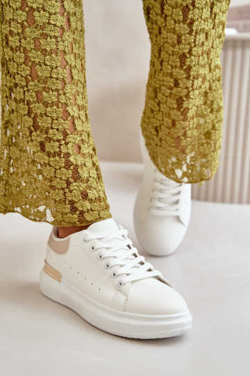 Bajo Zapatos de ocio con una plataforma de cuero ecológico Blanco-beige Nevelena 2