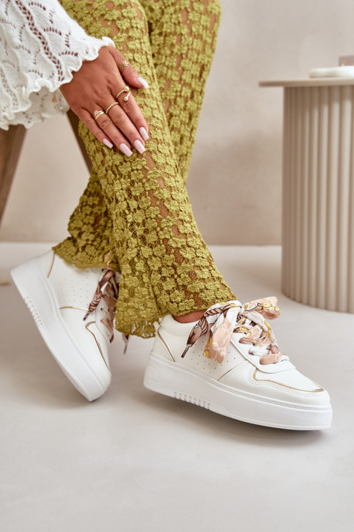 Zapatillas modelo Zapatos de Mujer con plataforma Con cordones decorativos en color blanco Mistra