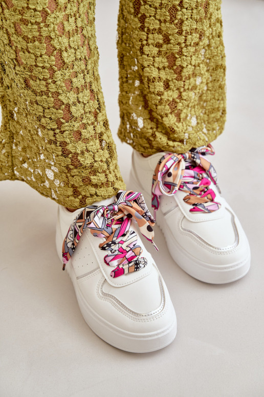 Zapatillas modelo Zapatos de Mujer con plataforma Con cordones decorativos en color blanco Mistra Zapatillas modelo Zapatos de Mujer con plataforma Con cordones decorativos en color blanco Mistra