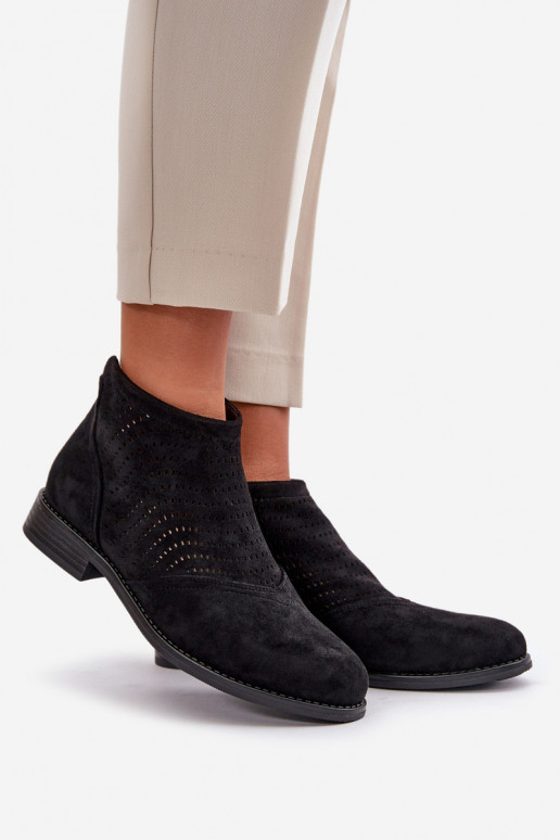 Botas de mujer con tacones anchos con elementos calados de color negro S.Barski HY42-076 Botas de mujer con tacones anchos con elementos calados de color negro S.Barski HY42-076