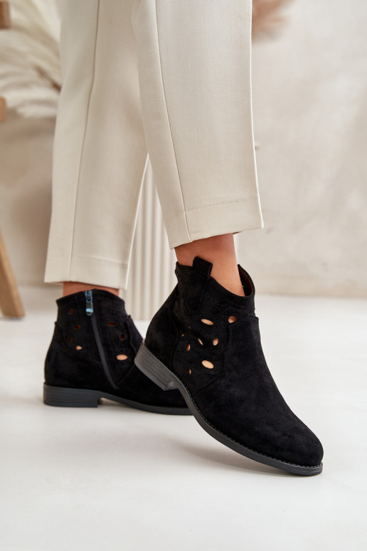 Botas de mujer con elementos calados Al castillo de color negro S.Barski HY42-081 Botas de mujer con elementos calados Al castillo de color negro S.Barski HY42-081