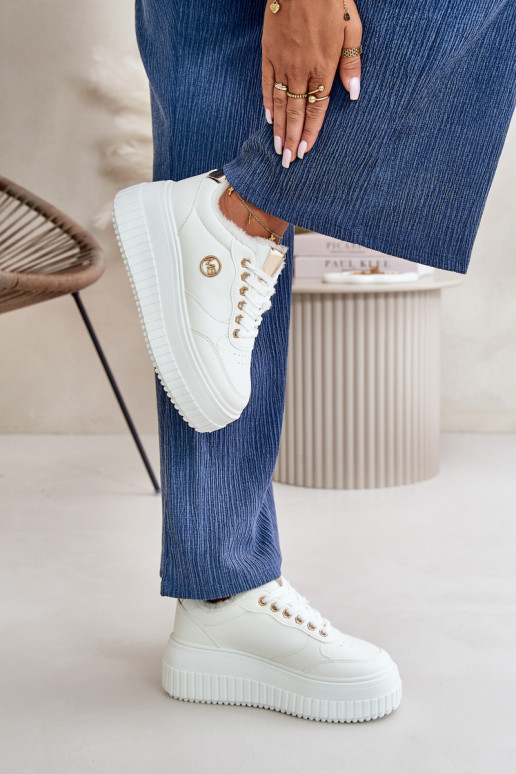 Zapatillas modelo zapatos. zapatillas Femenino calentamiento con suelas masivas de moda el color blanco Ardiela