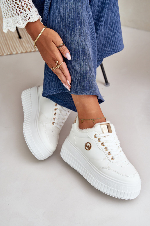 Zapatillas modelo zapatos. zapatillas Femenino calentamiento con suelas masivas de moda el color blanco Ardiela