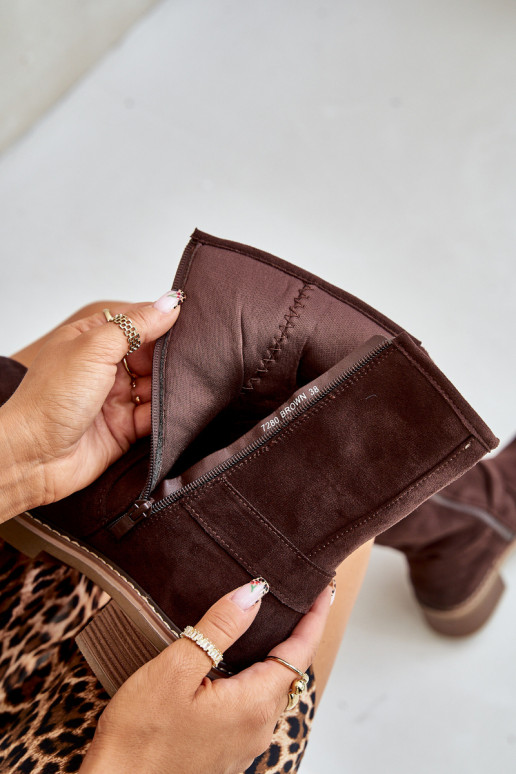 Botas de mujer En un tacón bajo con hebillas color marrón Zudra