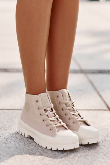 Zapatos de ocio con una bota Por culpa de Kubo Big Star OO274006 beige