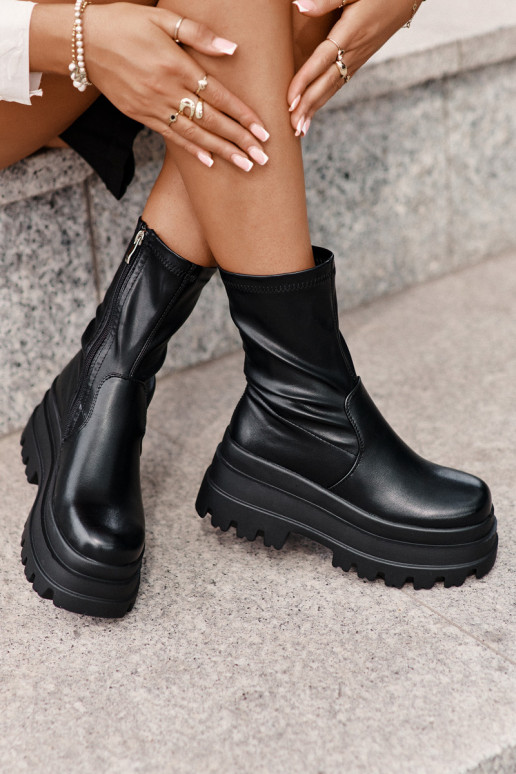 Botas con una plataforma de color negro Florinara