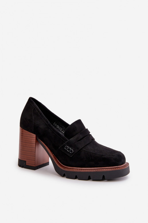 Zapatos de mujer de tacón fabricados... Zapatos de mujer de tacón fabricados...