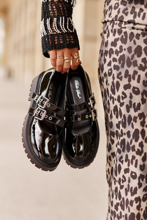 zapatos Femenino con rayas con efecto barniz de color negro Terione zapatos Femenino con rayas con efecto barniz de color negro Terione