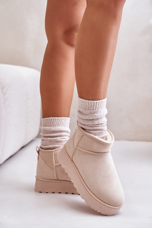 Botas de nieve Femenino con una plataforma calentamiento con pelo dentro color marfil Xamella