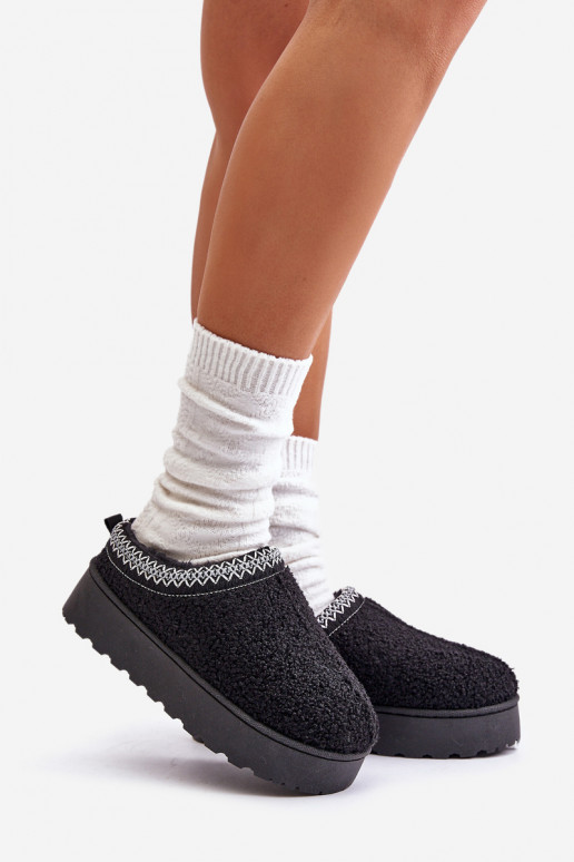 Botas de nieve Femenino con una plataforma Z Haftem de color negro Tirissa Botas de nieve Femenino con una plataforma Z Haftem de color negro Tirissa