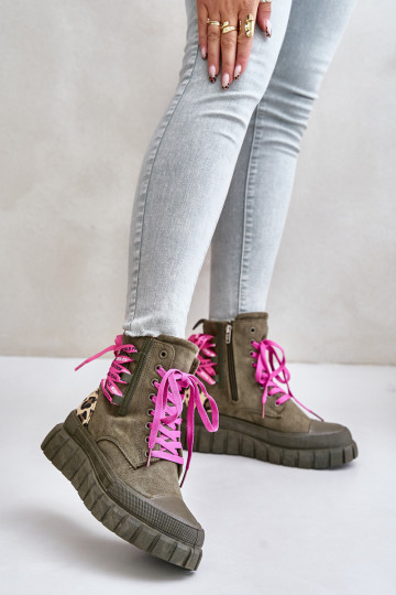 Botas de mujer con una plataforma Con decoraciones atándosem con estampados de piel de leopardo color verde Edidda 2
