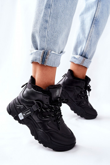 Femenino calentamiento Zapatillas modelo zapatos. Botas de nieve de color negro Kaphia
