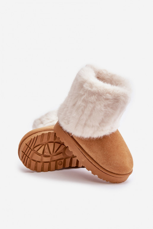 botas de nieve para niños con un abrigo de piel color marrón Crisie
