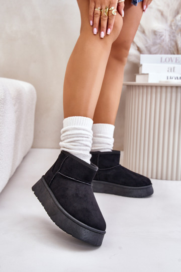 Bajo Botas de nieve Femenino con una plataforma calentamiento con pelo dentro de color negro Saldren