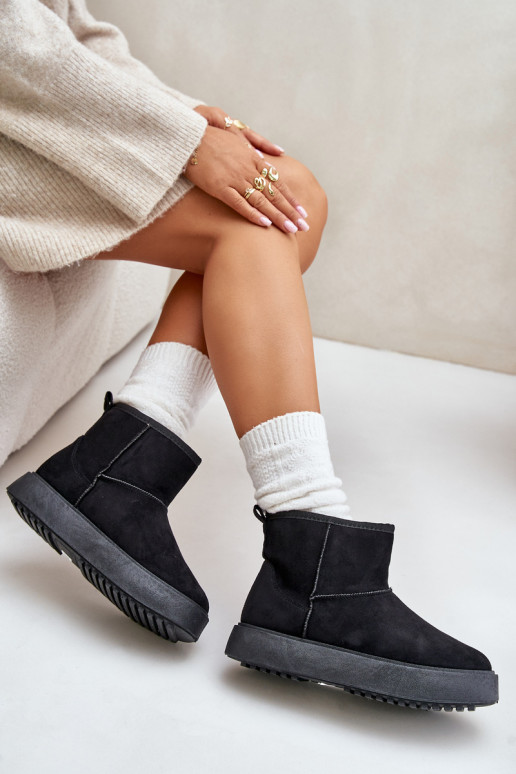 Femenino Botas de nieve con una plataforma Z de gamuza ecológicau de color negro Atteria Femenino Botas de nieve con una plataforma Z de gamuza ecológicau de color negro Atteria