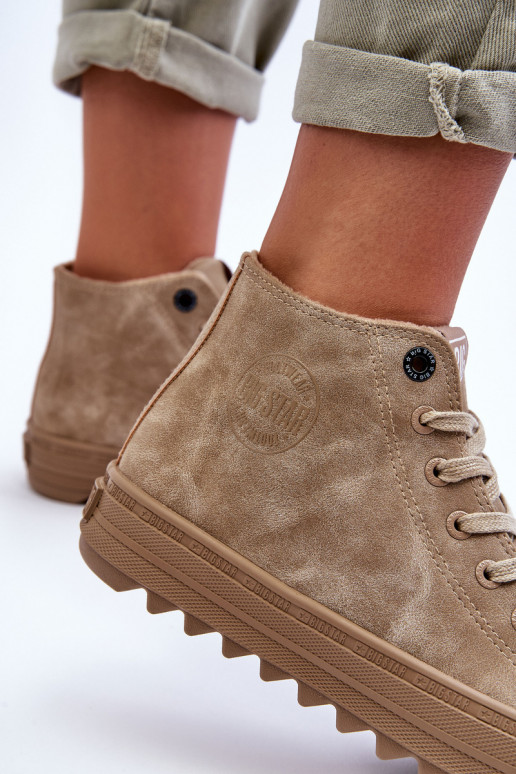 Zapatos de ocio Big Star aislados beige