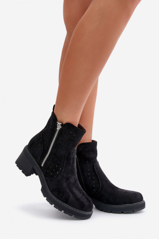 Botas de mujer con elementos calados con tacones de color negro Oviria