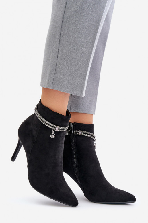 calentamiento Botas con tacones finos con tacones decorados de gamuza ecológicaoAe Vinceza 16469 de color negro calentamiento Botas con tacones finos con tacones decorados de gamuza ecológicaoAe Vinceza 16469 de color negro