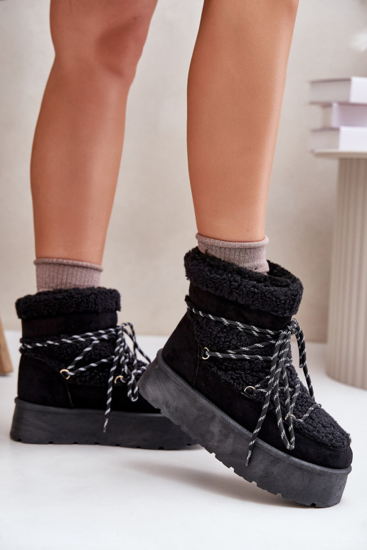 Botas de nieve con plataforma y detalles elegantes de color negro Izathiel Botas de nieve con plataforma y detalles elegantes de color negro Izathiel