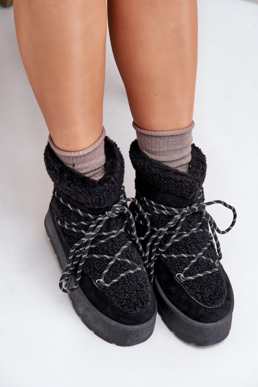 Botas de nieve con plataforma y detalles elegantes de color negro Izathiel Botas de nieve con plataforma y detalles elegantes de color negro Izathiel