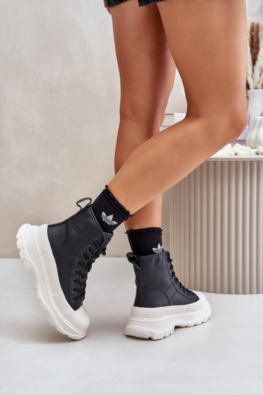 Piel calentamiento zapatos casuales con una plataforma Big Star OO274A599 de color negro