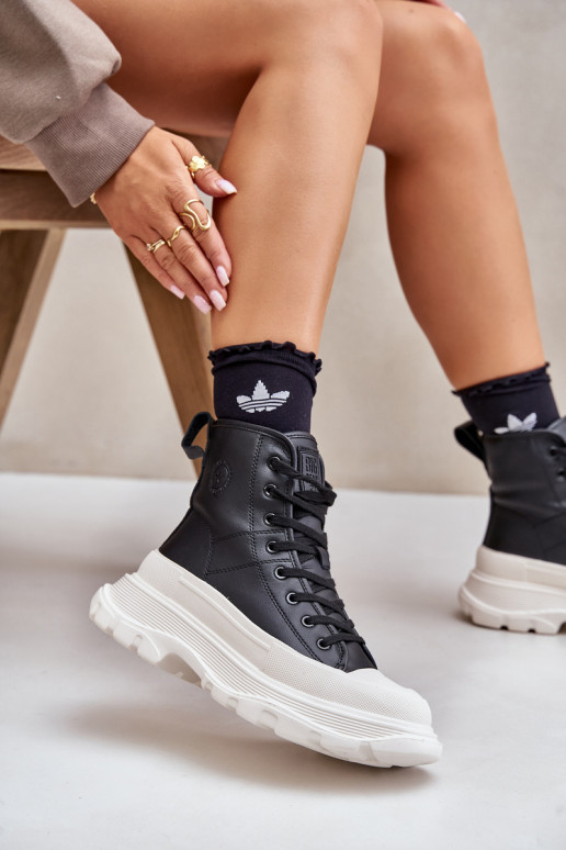 Piel calentamiento zapatos casuales con una plataforma Big Star OO274A599 de color negro