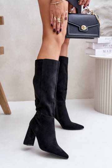 botas con tacones Contra el camino de color negro Lannetea