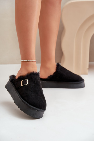 Zapatillas Femenino Sobre una suela gruesa con un abrigo de piel I con hebillas de color negro Linneola 2