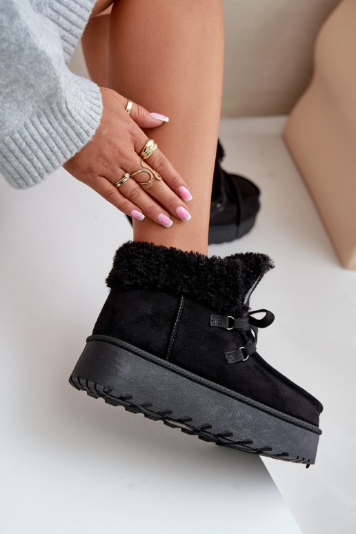 Botas de nieve Femenino con una plataforma con un abrigo de piel Typu Branek de color negro Ciabellae