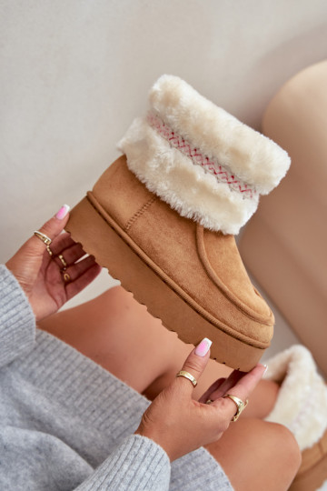 Botas de nieve Femenino con una plataforma con un abrigo de piel I Un ejemplo color marrón Deepanti 2