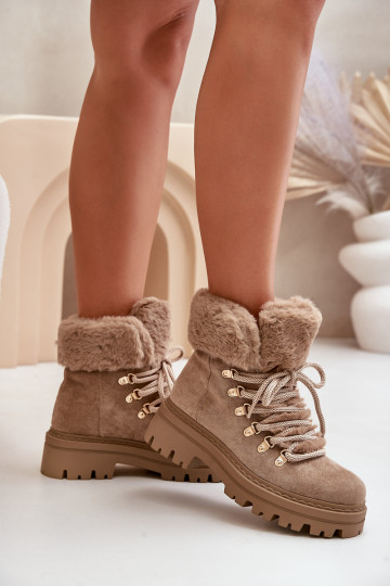 con cordones zapatos Femenino con un abrigo de piel beige Vaminia 2