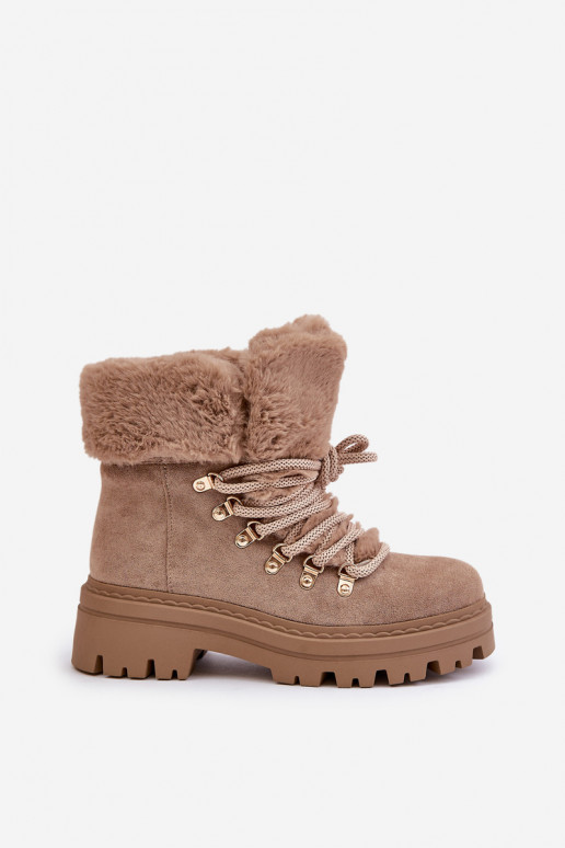 con cordones zapatos Femenino con un abrigo de piel beige Vaminia