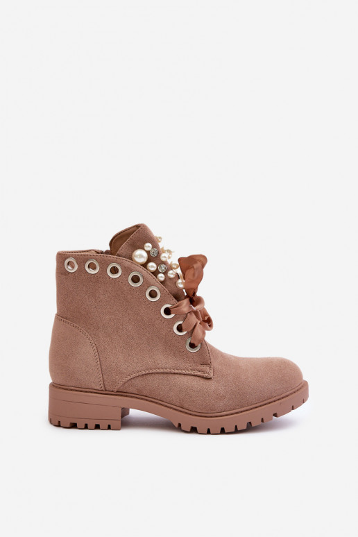 de gamuza calentamiento Botas con perlas artificiales y cinta beige Perla de gamuza calentamiento Botas con perlas artificiales y cinta beige Perla
