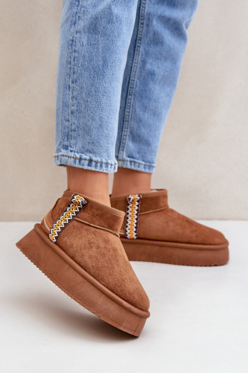 Botas de nieve con una plataforma con escritos color marrón Udra 2