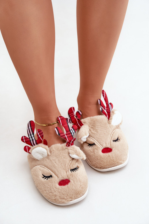 Pantuflas navideñas con tema de renos en color arena Sylaia
