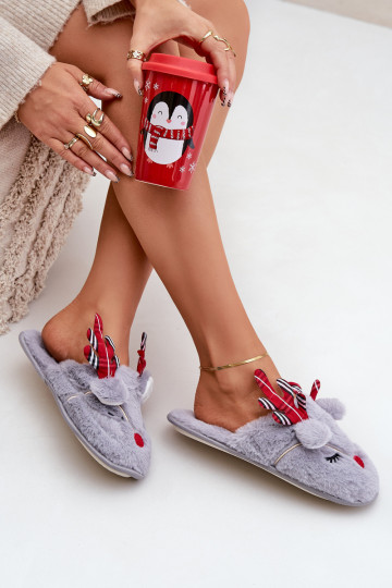 Pantuflas navideñas con tema de renos en color gris Sylaia