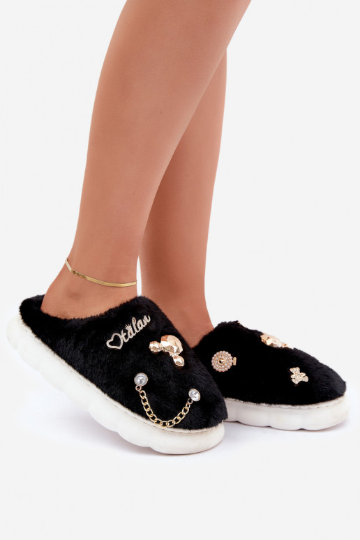 Pantuflas con forro de piel y lazos en color negro Ivelfedi