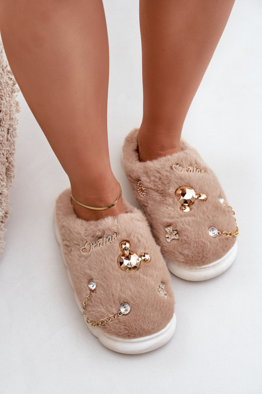Pantuflas con forro de piel y lazos en color arena Ivelfedi