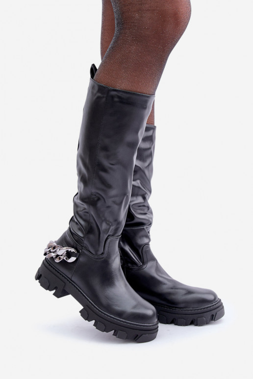 Botas largas con tacones anchos y cadenas en color negro Įjungtauricette