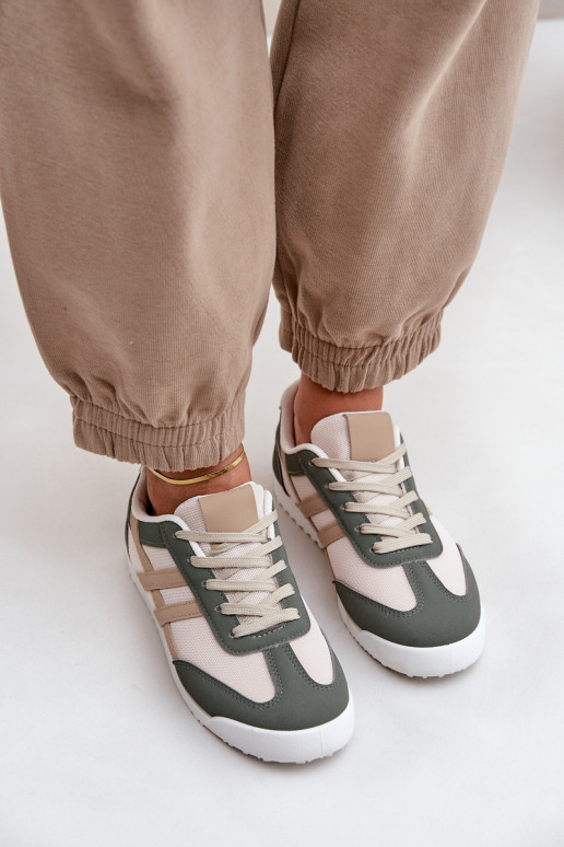 Zapatillas bajas de estilo casual en color arena-verde Eezore
