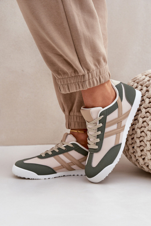 Zapatillas bajas de estilo casual en color arena-verde Eezore