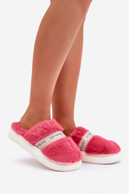 Chancletas con forro de piel y tacones decorados en color rosa Savalithea